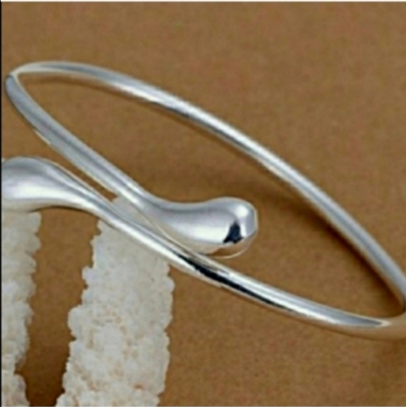 925 Sterling Silver Waterdrop Jewelry Set Bracelet Necklace Earrings and Ring - Picture 3 of 7